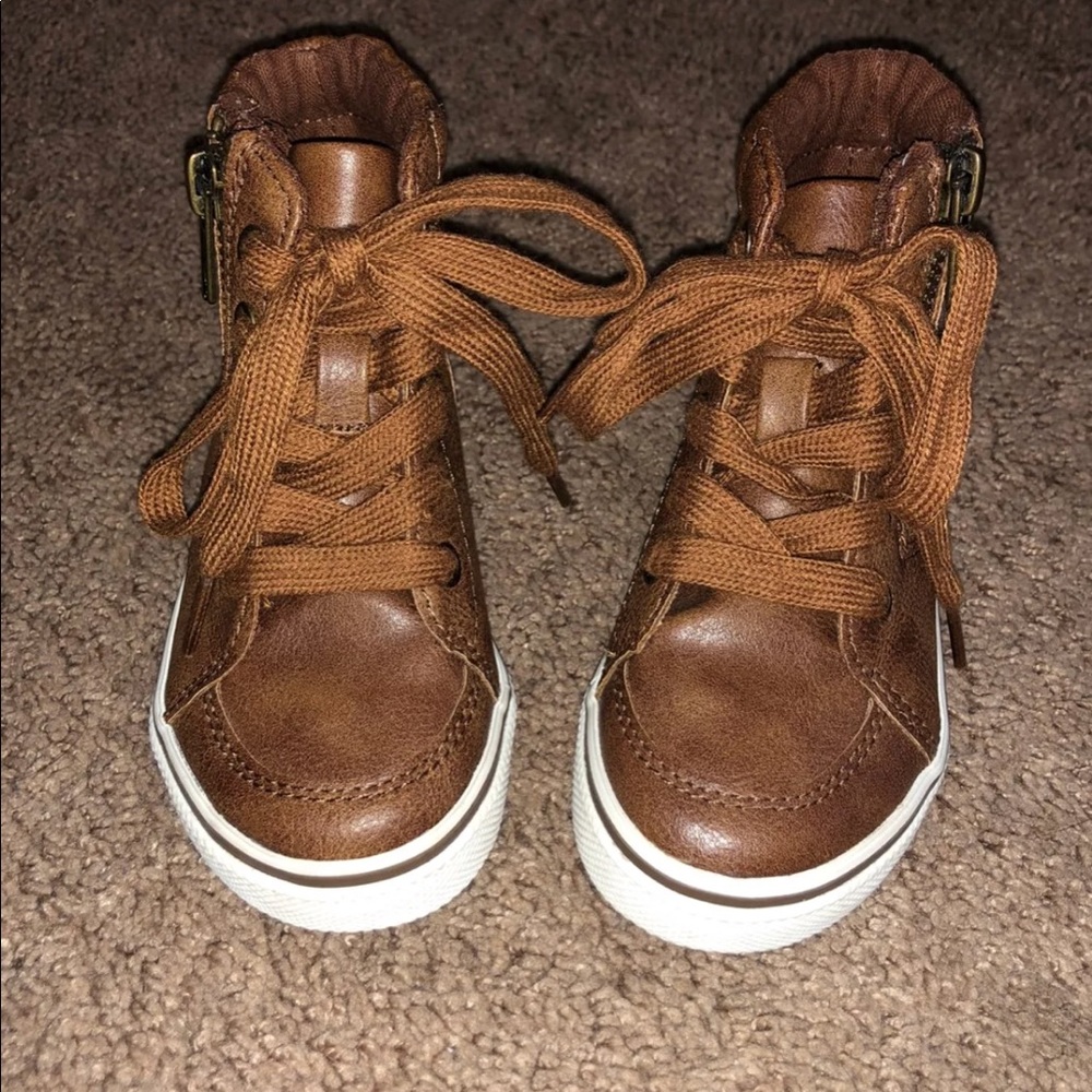Cat & Jack brown high top shoes toddler